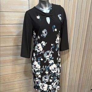 White House Black Market Black and Blue Sheath Dress 3/4 Sleeve Crew Neck